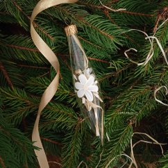 Bílá zimní květina/raketa