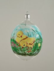 Jarné kuriatka/Ručne maľovaná sklenená ozdoba – 10 x 7 cm