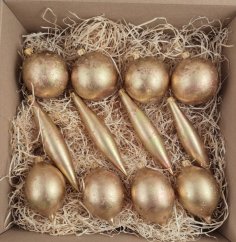 Zlaté vánoční ozdoby