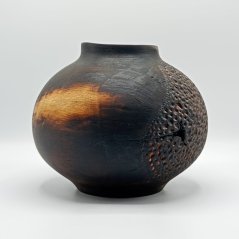 Művészi égetett fa váza domború mintával