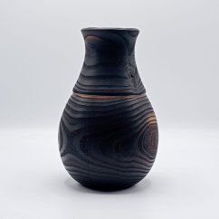 Rusztikus égetett fa vázák zsinórral