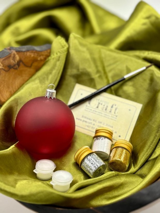 Kreatív DIY készlet üveggömb díszítéséhez – matt piros