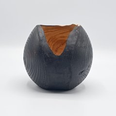 Váza nyírfából – kontrasztos nyitott dizájn