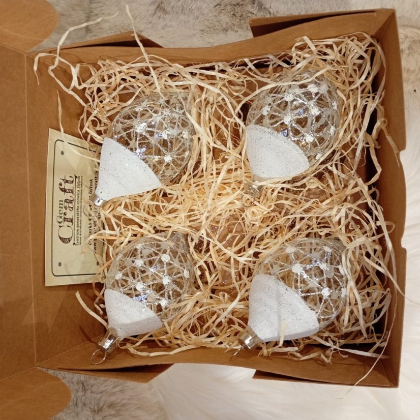 Luxusní skleněné vánoční ozdoby s pavučinovým vzorem se stříbrnou dekorací a "sněhovým" efektem (4 ks)