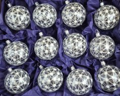 Átlátszó karácsonyi gömbök fehér pókháló mintával (12 db)