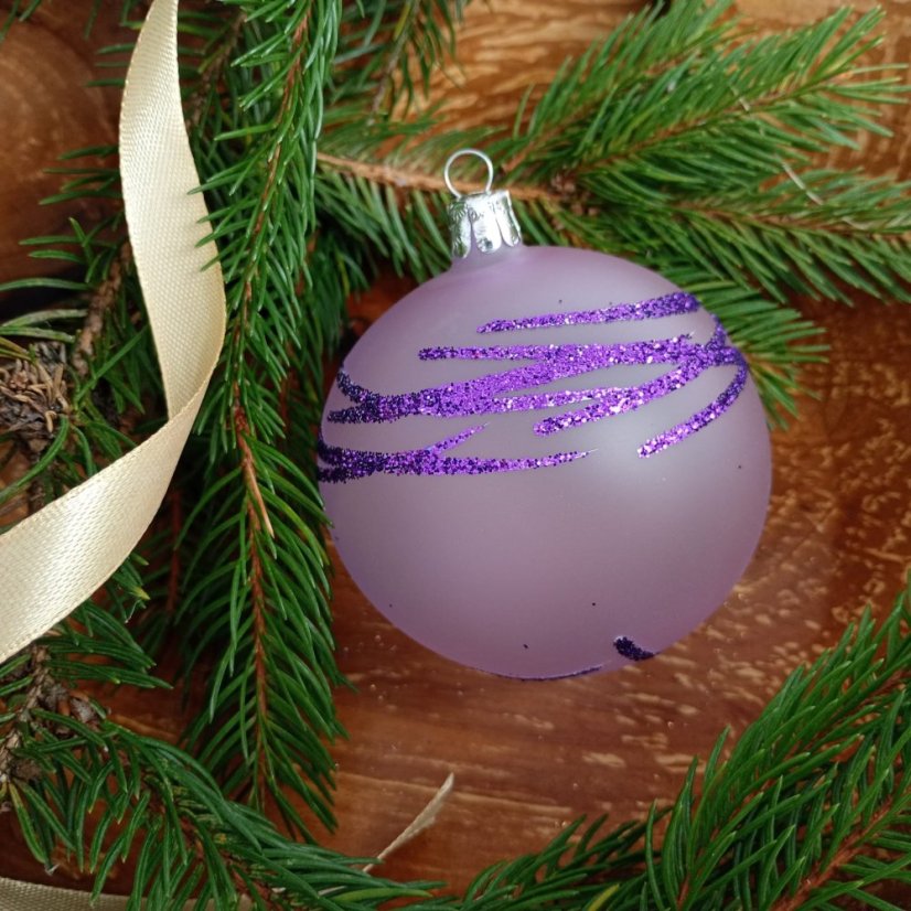 Ručně foukaná fialová vánoční koule se vzorem